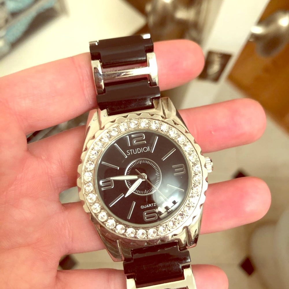 Gorgeous statement watch in black and silver